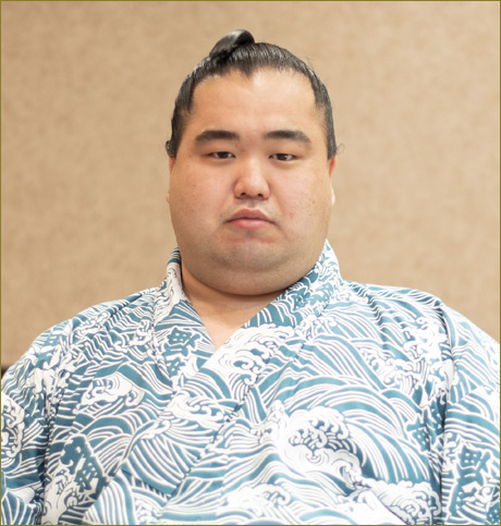 龍成山　龍三郎　(りゅうせいやま　りゅうざぶろう)